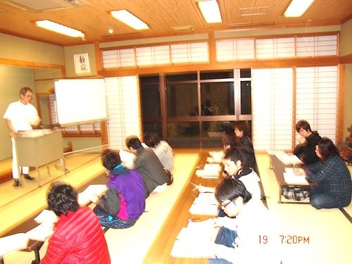 腰痛治療の講義